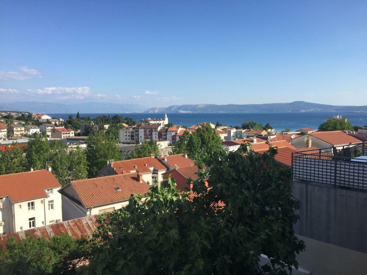 Central House Nona Crikvenica Eksteriør bilde